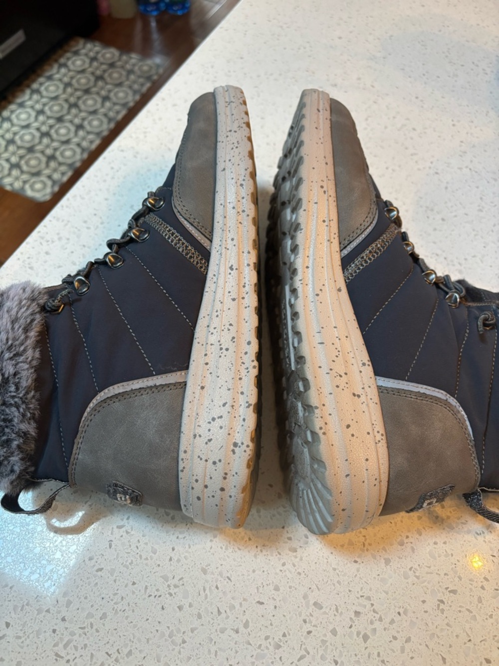 Hey Dude Brandy Women's Winter Boots Grey Size 9 Faux Fur Lined - Picture 4 of 7